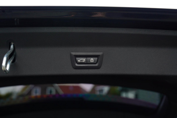 BMW X3 M40i xDrive High Executive | Panorama | Sfeerverlichting | Adaptieve LED | Achteruitrijcamera | Head up Display | NAP |