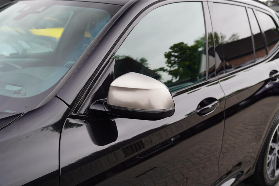 BMW X3 M40i xDrive High Executive | Panorama | Sfeerverlichting | Adaptieve LED | Achteruitrijcamera | Head up Display | NAP |