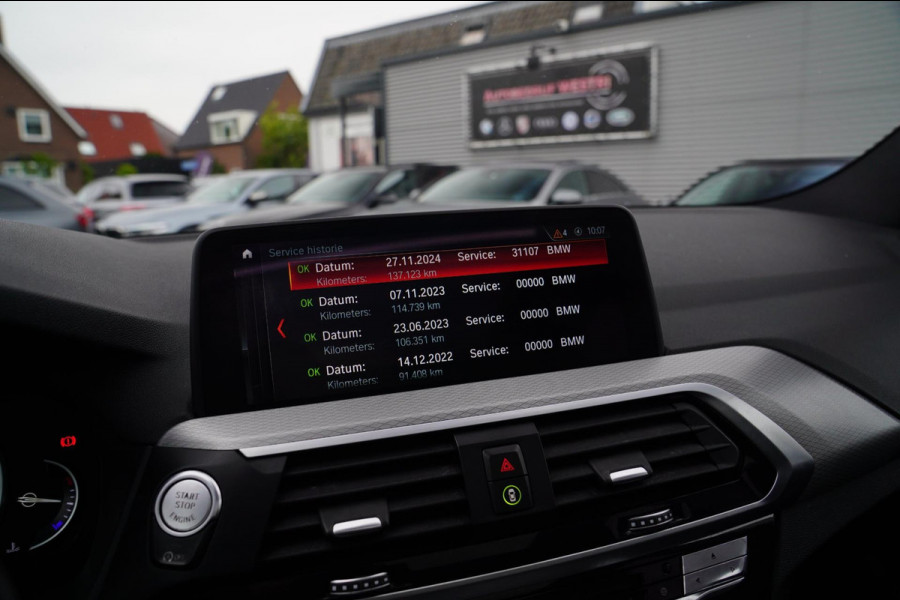 BMW X3 M40i xDrive High Executive | Panorama | Sfeerverlichting | Adaptieve LED | Achteruitrijcamera | Head up Display | NAP |
