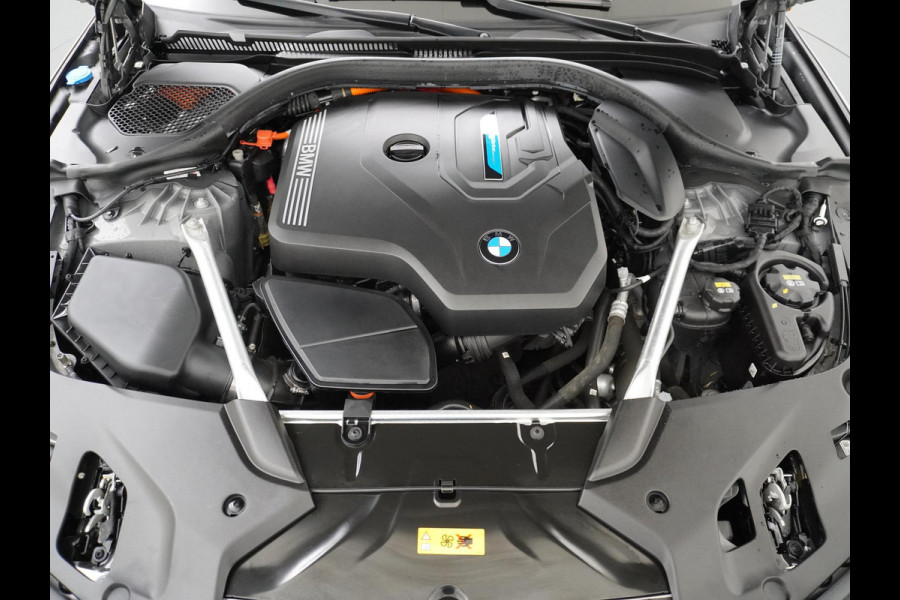 BMW 5 Serie 530e High Executive M SPORT MEMORY SEAT | HARMAN&KARDON AUDIO | CAMERA | DODE HOEK | STUURWIELVERWARMING | SCHUIFDAK RIJKLAARPRIJS incl. 12mnd BOVAG