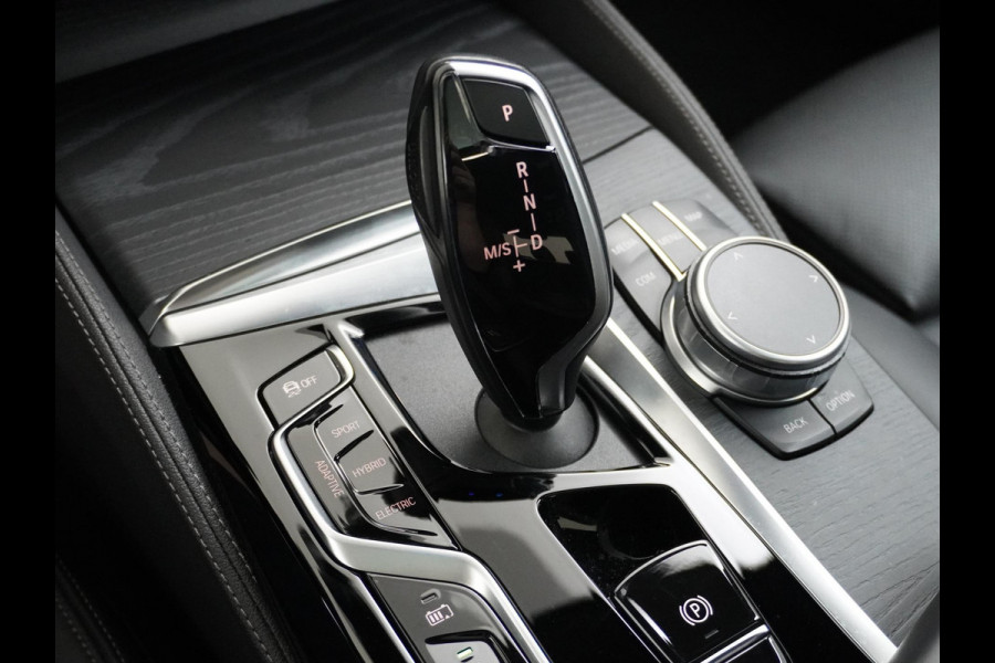 BMW 5 Serie 530e High Executive M SPORT MEMORY SEAT | HARMAN&KARDON AUDIO | CAMERA | DODE HOEK | STUURWIELVERWARMING | SCHUIFDAK RIJKLAARPRIJS incl. 12mnd BOVAG