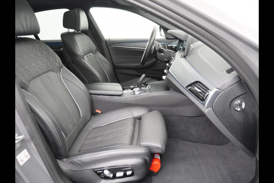 BMW 5 Serie 530e High Executive M SPORT MEMORY SEAT | HARMAN&KARDON AUDIO | CAMERA | DODE HOEK | STUURWIELVERWARMING | SCHUIFDAK RIJKLAARPRIJS incl. 12mnd BOVAG