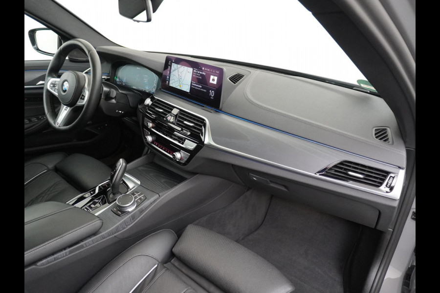 BMW 5 Serie 530e High Executive M SPORT MEMORY SEAT | HARMAN&KARDON AUDIO | CAMERA | DODE HOEK | STUURWIELVERWARMING | SCHUIFDAK RIJKLAARPRIJS incl. 12mnd BOVAG