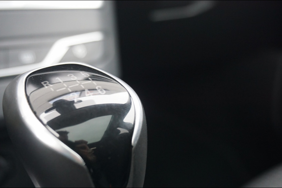 Peugeot 308 SW 110PK Blue Lease Executive TREKHAAK | CARPLAY | PANO | NAVI!