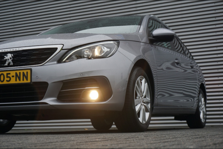 Peugeot 308 SW 110PK Blue Lease Executive TREKHAAK | CARPLAY | PANO | NAVI!