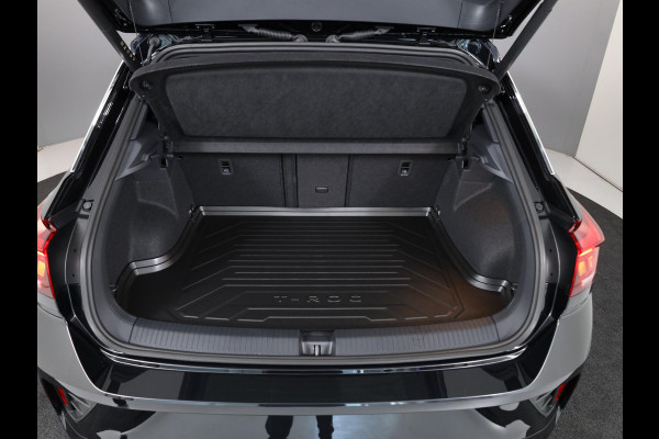 Volkswagen T-Roc R-Line-Edition 1.5 110 kW / 150 pk TSI SUV 7 versn