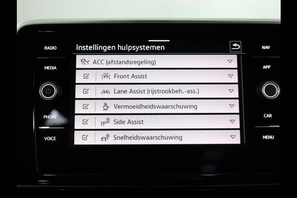 Volkswagen T-Roc R-Line-Edition 1.5 110 kW / 150 pk TSI SUV 7 versn