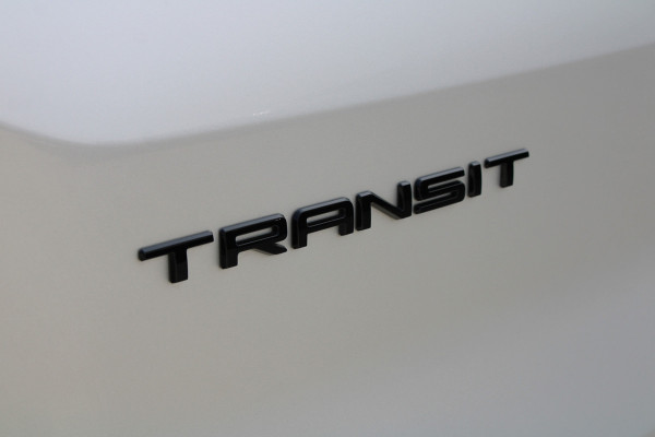 Ford Transit 350 2.0 TDCI L2H2 Limited 165pk - Adaptive Cruise - Xenon - Navi - Blind Spot - 360 camera - Rijklaar