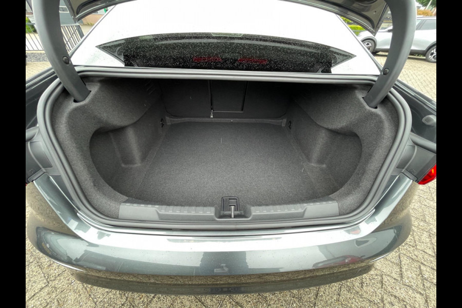 Audi A3 Limousine 35 TFSI S edition | full options