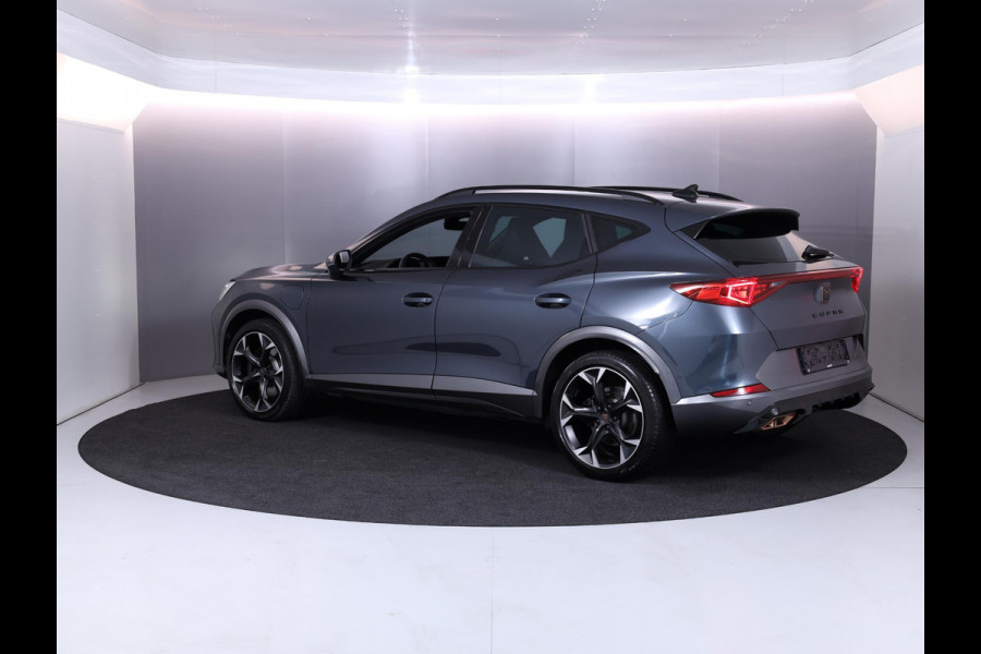 CUPRA Formentor 1.4 e-Hybrid VZ Performance 245 pk Automaat (DSG) | Navigatie | Parkeersensoren (Park assist) | Achteruitrijcamera | Stoelverwarming | Lichtmetalen velgen 19" |