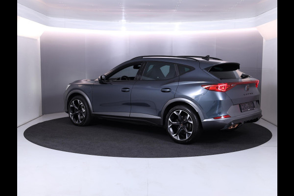 CUPRA Formentor 1.4 e-Hybrid VZ Performance 245 pk Automaat (DSG) | Navigatie | Parkeersensoren (Park assist) | Achteruitrijcamera | Stoelverwarming | Lichtmetalen velgen 19" |