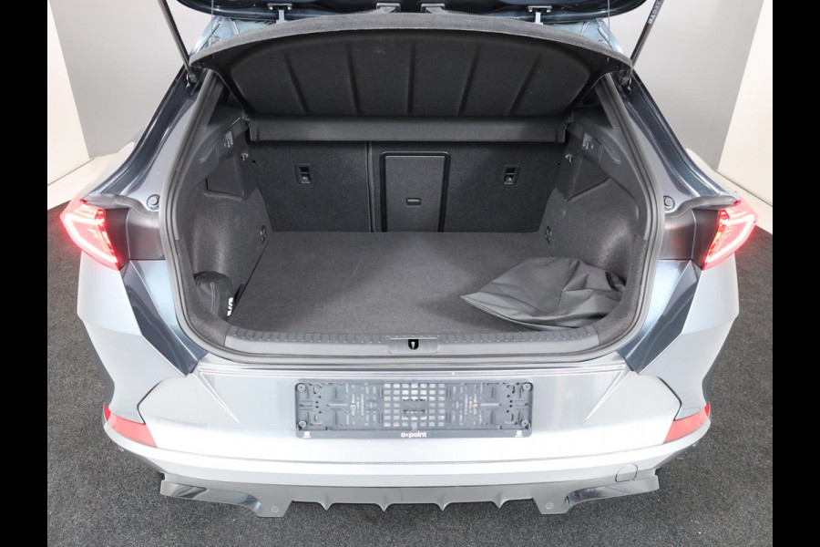 CUPRA Formentor 1.4 e-Hybrid VZ Performance 245 pk Automaat (DSG) | Navigatie | Parkeersensoren (Park assist) | Achteruitrijcamera | Stoelverwarming | Lichtmetalen velgen 19" |
