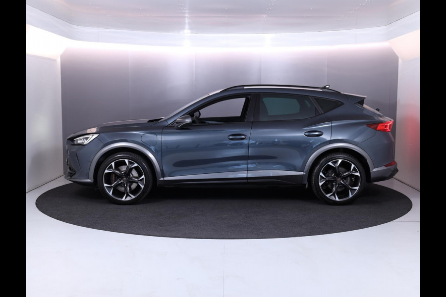 CUPRA Formentor 1.4 e-Hybrid VZ Performance 245 pk Automaat (DSG) | Navigatie | Parkeersensoren (Park assist) | Achteruitrijcamera | Stoelverwarming | Lichtmetalen velgen 19" |