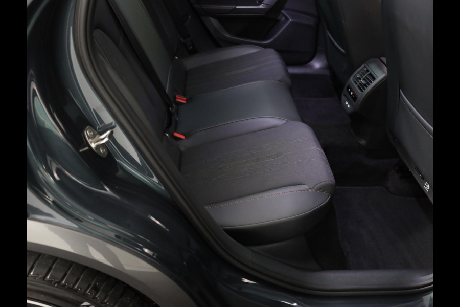 CUPRA Formentor 1.4 e-Hybrid VZ Performance 245 pk Automaat (DSG) | Navigatie | Parkeersensoren (Park assist) | Achteruitrijcamera | Stoelverwarming | Lichtmetalen velgen 19" |
