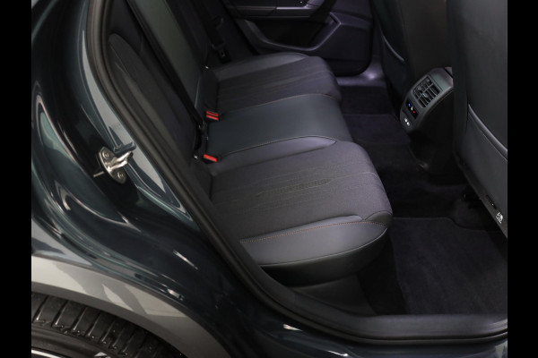 CUPRA Formentor 1.4 e-Hybrid VZ Performance 245 pk Automaat (DSG) | Navigatie | Parkeersensoren (Park assist) | Achteruitrijcamera | Stoelverwarming | Lichtmetalen velgen 19" |