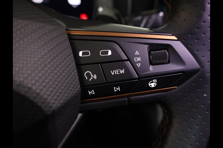 CUPRA Formentor 1.4 e-Hybrid VZ Performance 245 pk Automaat (DSG) | Navigatie | Parkeersensoren (Park assist) | Achteruitrijcamera | Stoelverwarming | Lichtmetalen velgen 19" |