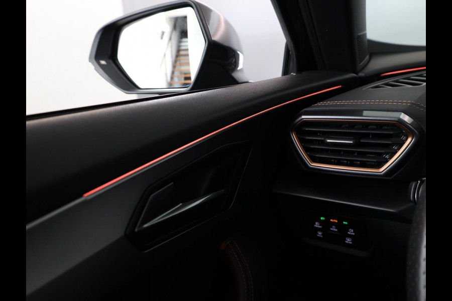 CUPRA Formentor 1.4 e-Hybrid VZ Performance 245 pk Automaat (DSG) | Navigatie | Parkeersensoren (Park assist) | Achteruitrijcamera | Stoelverwarming | Lichtmetalen velgen 19" |