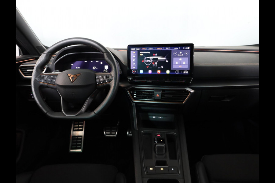 CUPRA Formentor 1.4 e-Hybrid VZ Performance 245 pk Automaat (DSG) | Navigatie | Parkeersensoren (Park assist) | Achteruitrijcamera | Stoelverwarming | Lichtmetalen velgen 19" |