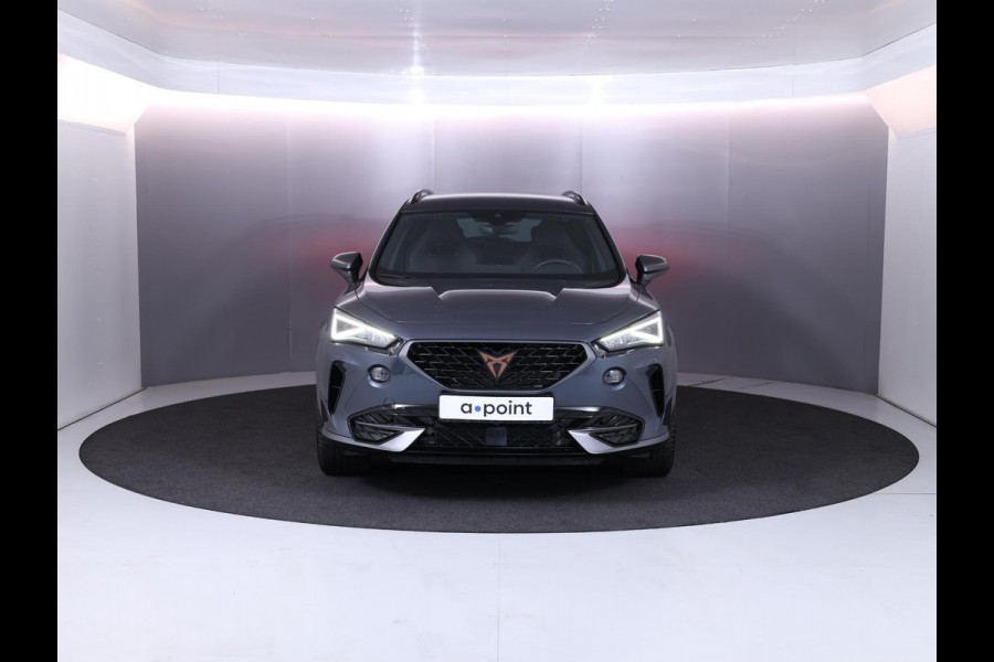 CUPRA Formentor 1.4 e-Hybrid VZ Performance 245 pk Automaat (DSG) | Navigatie | Parkeersensoren (Park assist) | Achteruitrijcamera | Stoelverwarming | Lichtmetalen velgen 19" |