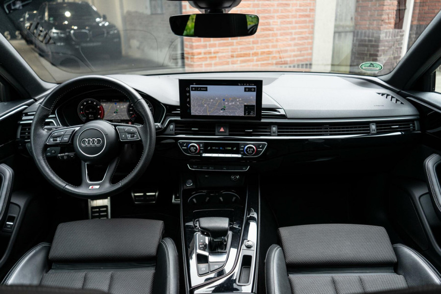 Audi A4 Avant 35 TFSI S-Line Pano / Camera / Trekhaak