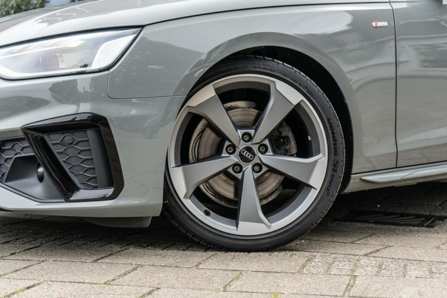 Audi A4 Avant 35 TFSI S-Line Pano / Camera / Trekhaak
