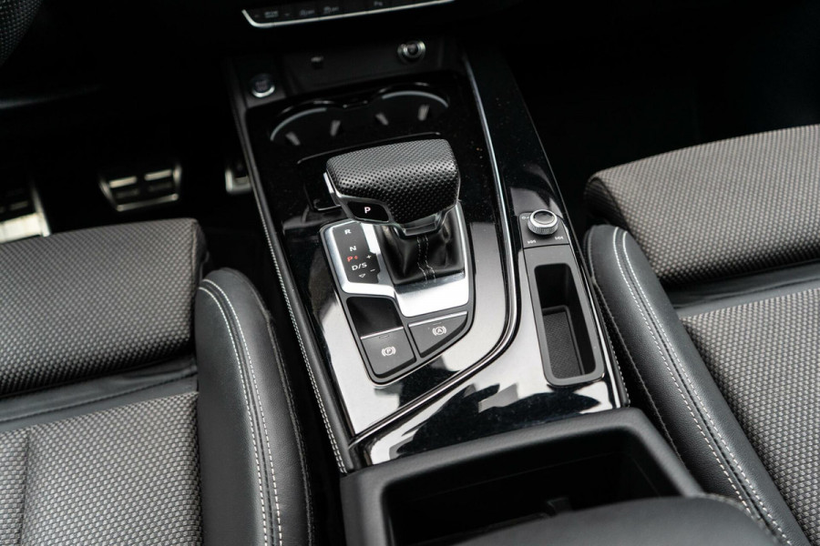 Audi A4 Avant 35 TFSI S-Line Pano / Camera / Trekhaak
