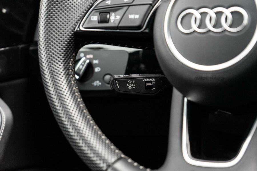 Audi A4 Avant 35 TFSI S-Line Pano / Camera / Trekhaak
