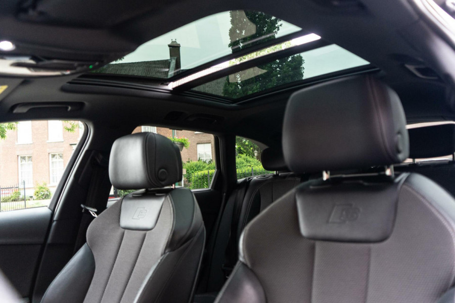 Audi A4 Avant 35 TFSI S-Line Pano / Camera / Trekhaak