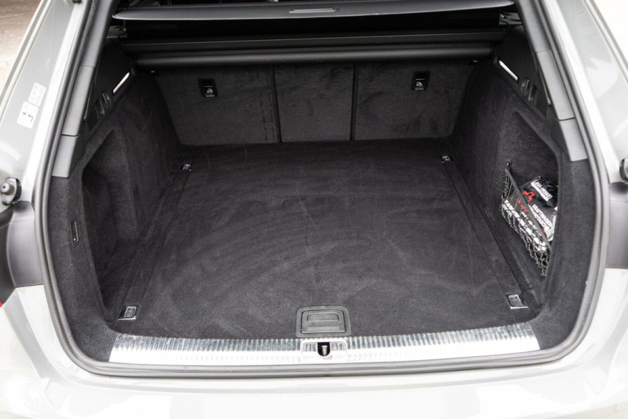 Audi A4 Avant 35 TFSI S-Line Pano / Camera / Trekhaak