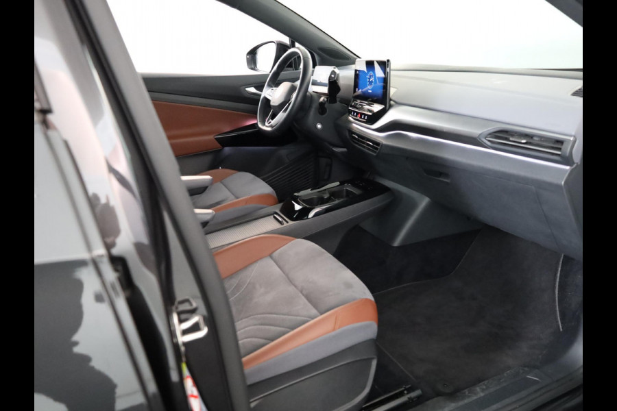 Volkswagen ID.4 First 77 kWh 204 PK | Navigatie | Cruise control | 20" LM velgen |
