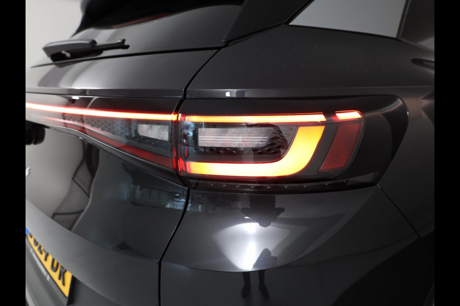 Volkswagen ID.4 First 77 kWh 204 PK | Navigatie | Cruise control | 20" LM velgen |