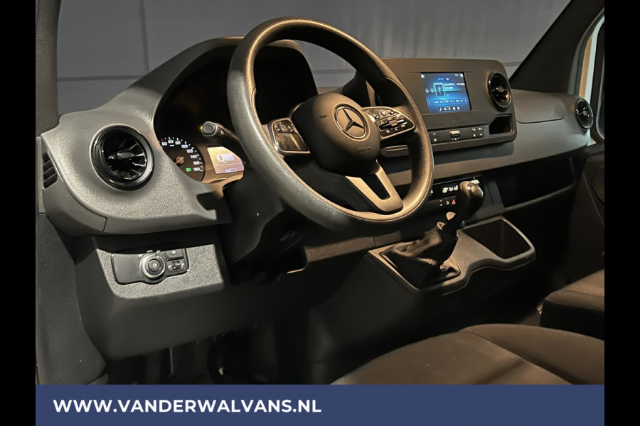 Mercedes-Benz Sprinter 314 CDI 143pk L2H1 Euro6 Airco | Camera | Apple Carplay | Android Auto Mbux, 2000kg Trekhaak, Bijrijdersbank