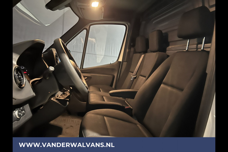 Mercedes-Benz Sprinter 314 CDI 143pk L2H1 Euro6 Airco | Camera | Apple Carplay | Android Auto Mbux, 2000kg Trekhaak, Bijrijdersbank