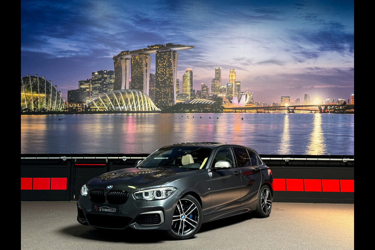 BMW 1-serie M140i xDrive High Executive 6cilinder|Pano|H/K|Leder|Memory|340pk BMW 1-serie M140i xDrive High Executive 6cilinder|Pano|H/K|Leder|Memory|340pk