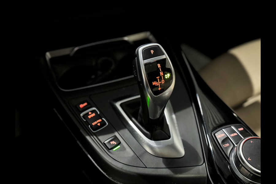 BMW 1-serie M140i xDrive High Executive 6cilinder|Pano|H/K|Leder|Memory|340pk