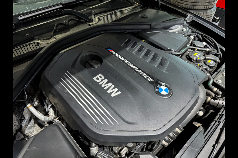 BMW 1-serie M140i xDrive High Executive 6cilinder|Pano|H/K|Leder|Memory|340pk