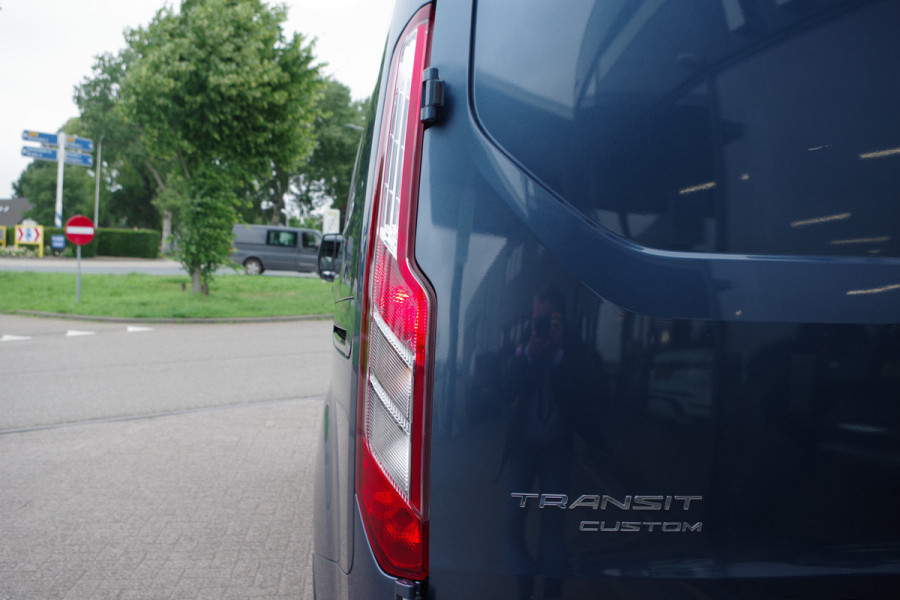 Ford Transit Custom 280 2.0 TDCI L1H1 Limited DC, Camera, Trekhaak, 2x Schuifdeur, Winterpakket