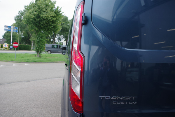 Ford Transit Custom 280 2.0 TDCI L1H1 Limited DC, Camera, Trekhaak, 2x Schuifdeur, Winterpakket