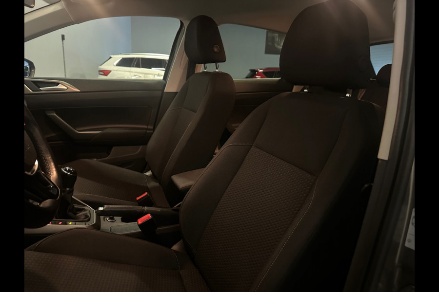 Volkswagen Polo 1.0 TSI Comfortline Business Virtual / PDC / Navi