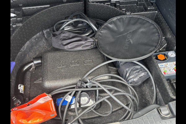 Ford Kuga 2.5 PHEV ST-Line WINTERPACK | CAMERA | HEAD UP