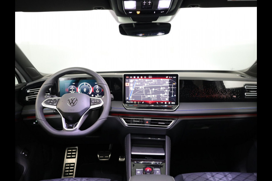 Volkswagen Tiguan R-Line-Edition 1.5 eHybrid 200 kW / 272 pk SUV 6 v Panoramadak | Navigatie | Parkeersensoren | Camera