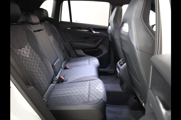 Volkswagen Tiguan R-Line-Edition 1.5 eHybrid 200 kW / 272 pk SUV 6 v Panoramadak | Navigatie | Parkeersensoren | Camera