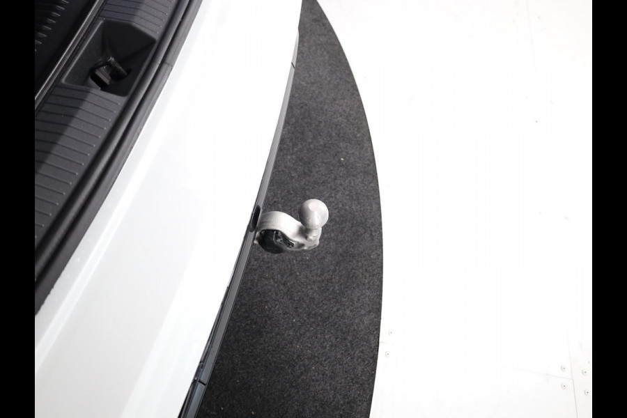 Volkswagen Tiguan R-Line-Edition 1.5 eHybrid 200 kW / 272 pk SUV 6 v Panoramadak | Navigatie | Parkeersensoren | Camera