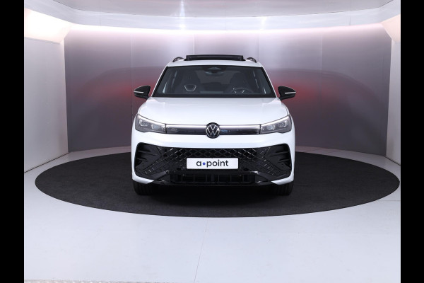 Volkswagen Tiguan R-Line-Edition 1.5 eHybrid 200 kW / 272 pk SUV 6 v Panoramadak | Navigatie | Parkeersensoren | Camera