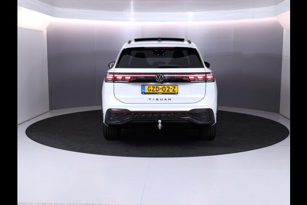 Volkswagen Tiguan R-Line-Edition 1.5 eHybrid 200 kW / 272 pk SUV 6 v Panoramadak | Navigatie | Parkeersensoren | Camera