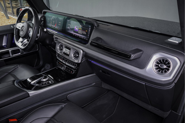 Mercedes-Benz G-Klasse 63 AMG KLASSE | MASSAGE | ADAPTIVE CRUISE | STOELVERKOELING & VERWARMING | PANORAMADAK | TREKHAAK | BURMESTER | SFEERVERLICHTING G63