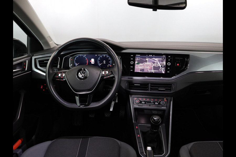 Volkswagen Polo 1.0 TSI Highline 95pk 5bak| Navi| 16'LM-velgen/ 35% getint glas| Clima| getint glas