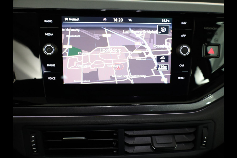 Volkswagen Polo 1.0 TSI Highline 95pk 5bak| Navi| 16'LM-velgen/ 35% getint glas| Clima| getint glas
