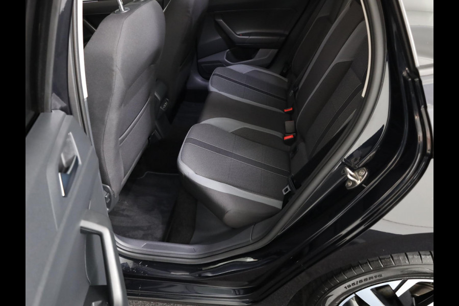 Volkswagen Polo 1.0 TSI Highline 95pk 5bak| Navi| 16'LM-velgen/ 35% getint glas| Clima| getint glas