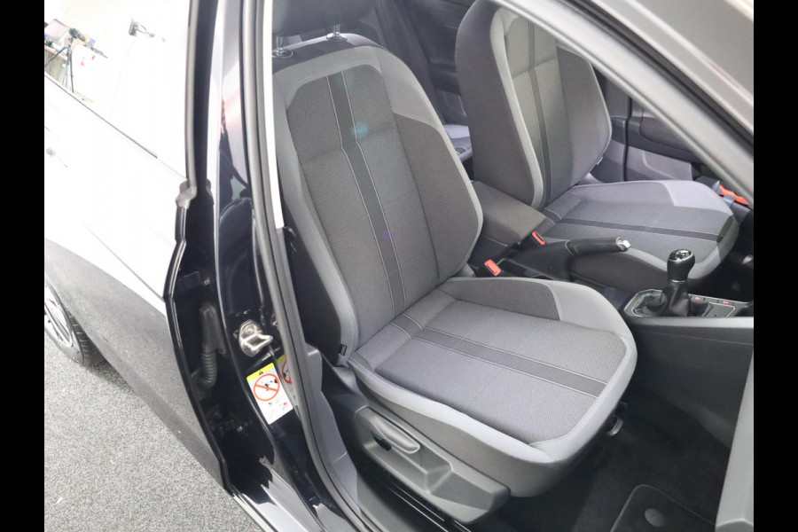 Volkswagen Polo 1.0 TSI Highline 95pk 5bak| Navi| 16'LM-velgen/ 35% getint glas| Clima| getint glas